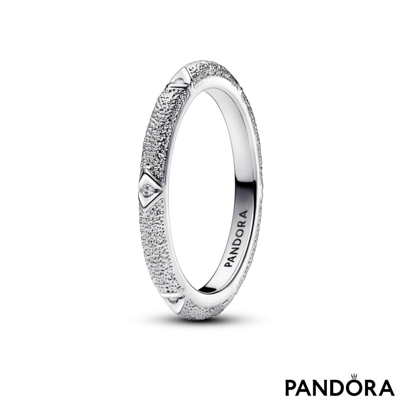 Pandora ME prsten sa teksturom i kamenjem 